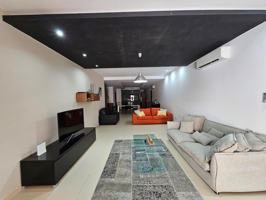 Unique Apartment And Location 比尔古 外观 照片