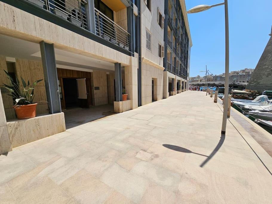 Unique Apartment And Location 比尔古 外观 照片